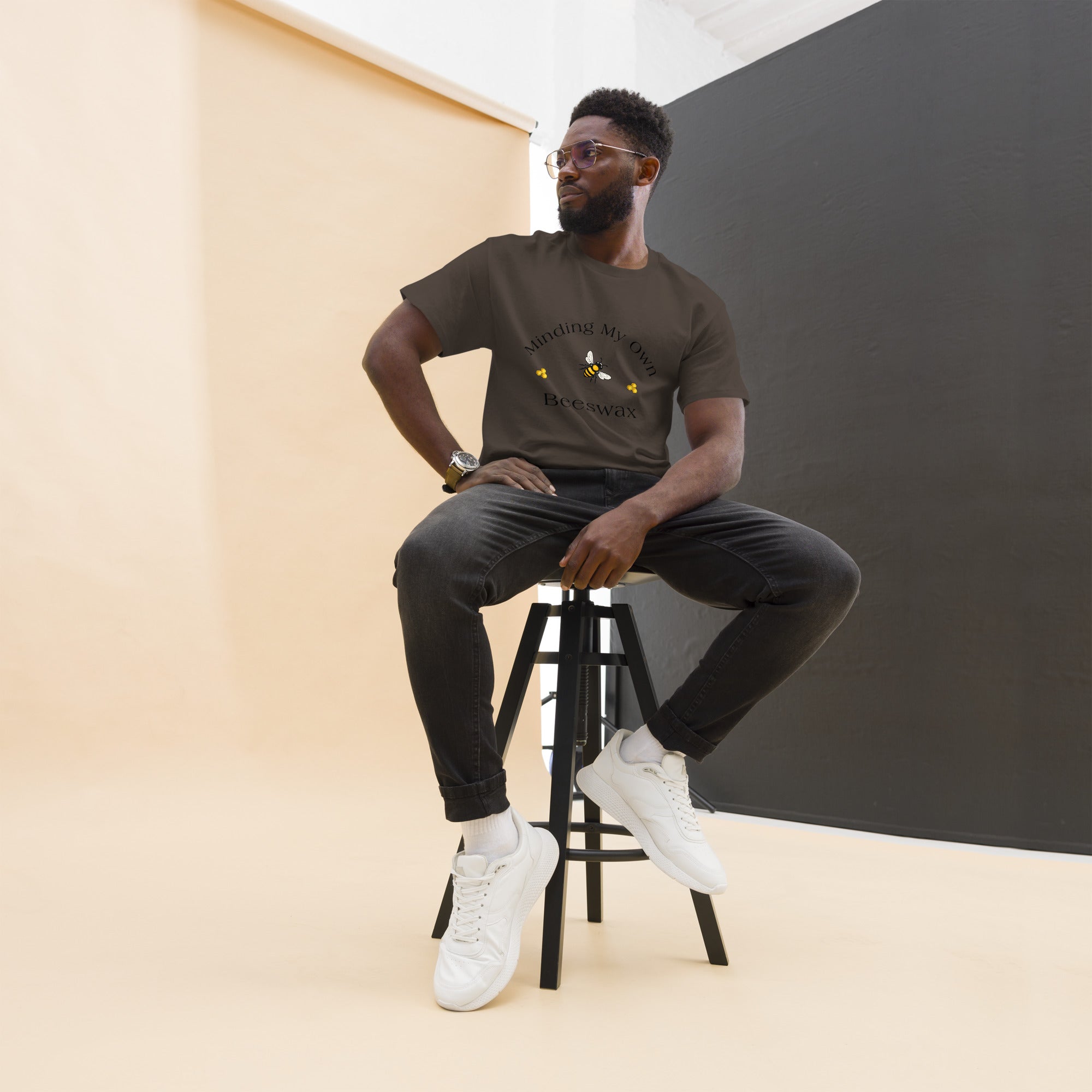Unisex classic T-shirt in dark gray with small bee graphic and chest text