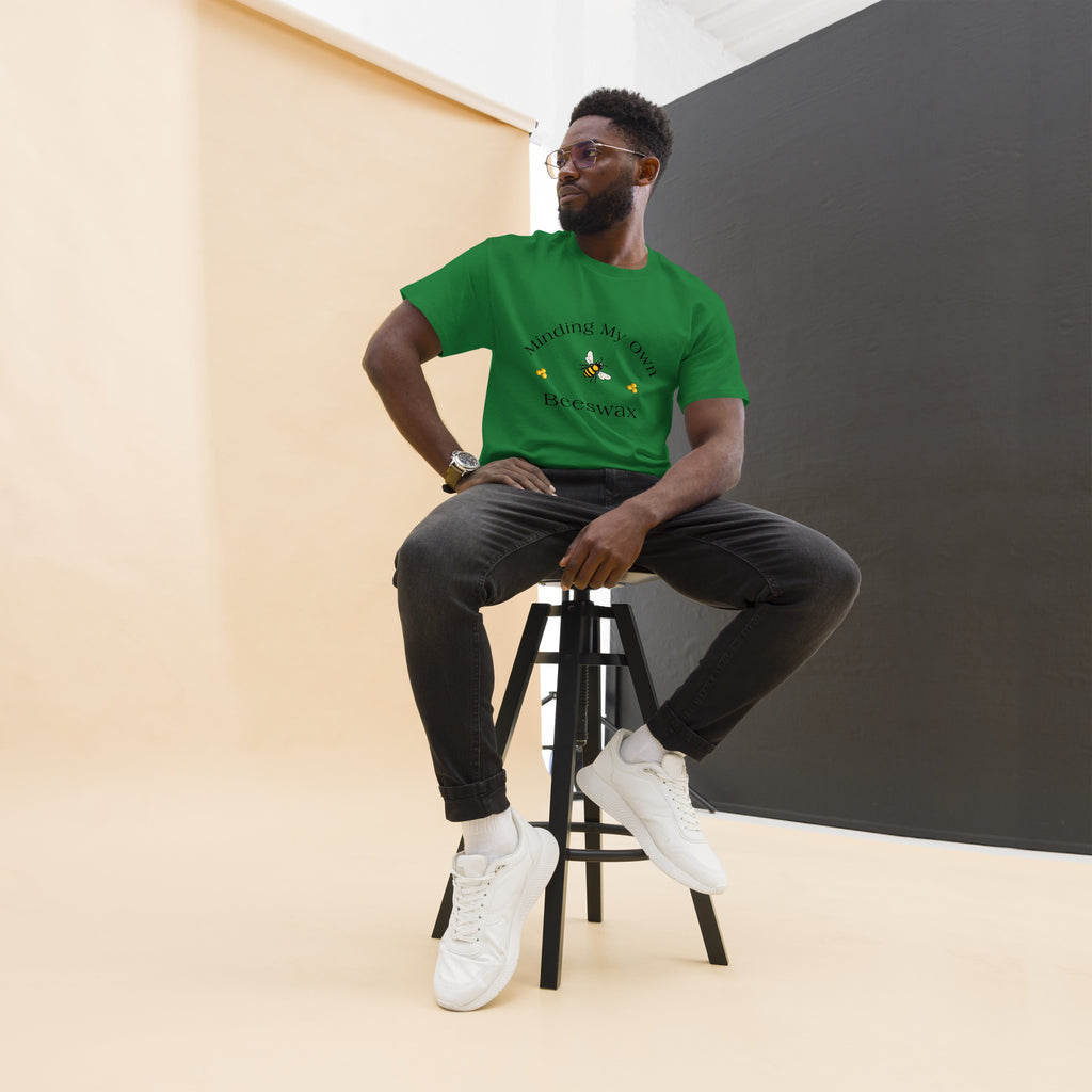 Unisex classic T-shirt in green with bee graphic and arched chest text