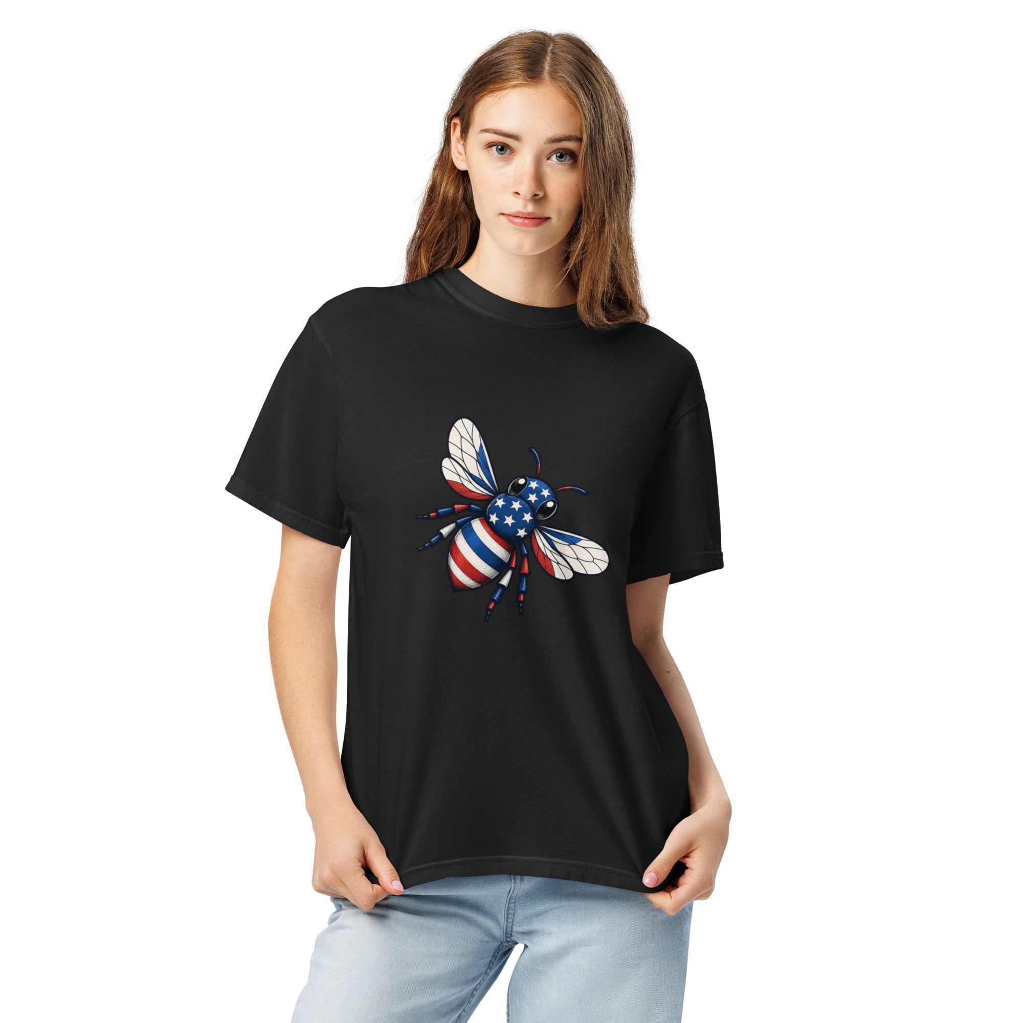 Unisex heavyweight T-shirt in black with bee graphic on the chest