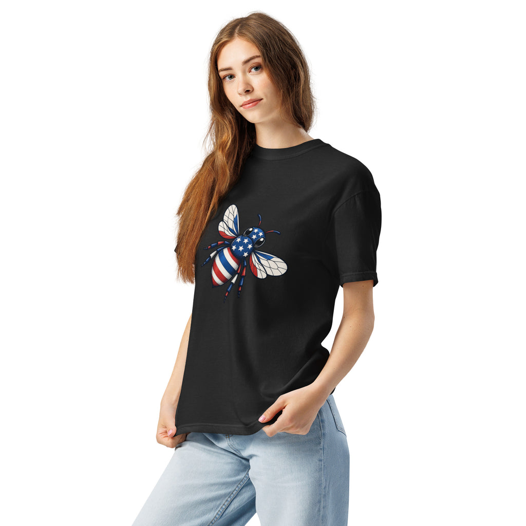 Heavyweight unisex T-shirt, black, short sleeves, colorful bee graphic on front