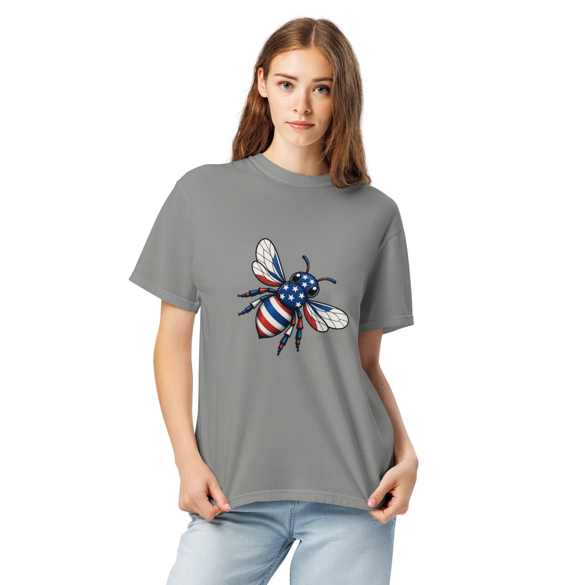 Light gray unisex heavy T-shirt with crew neck and bee graphic on chest