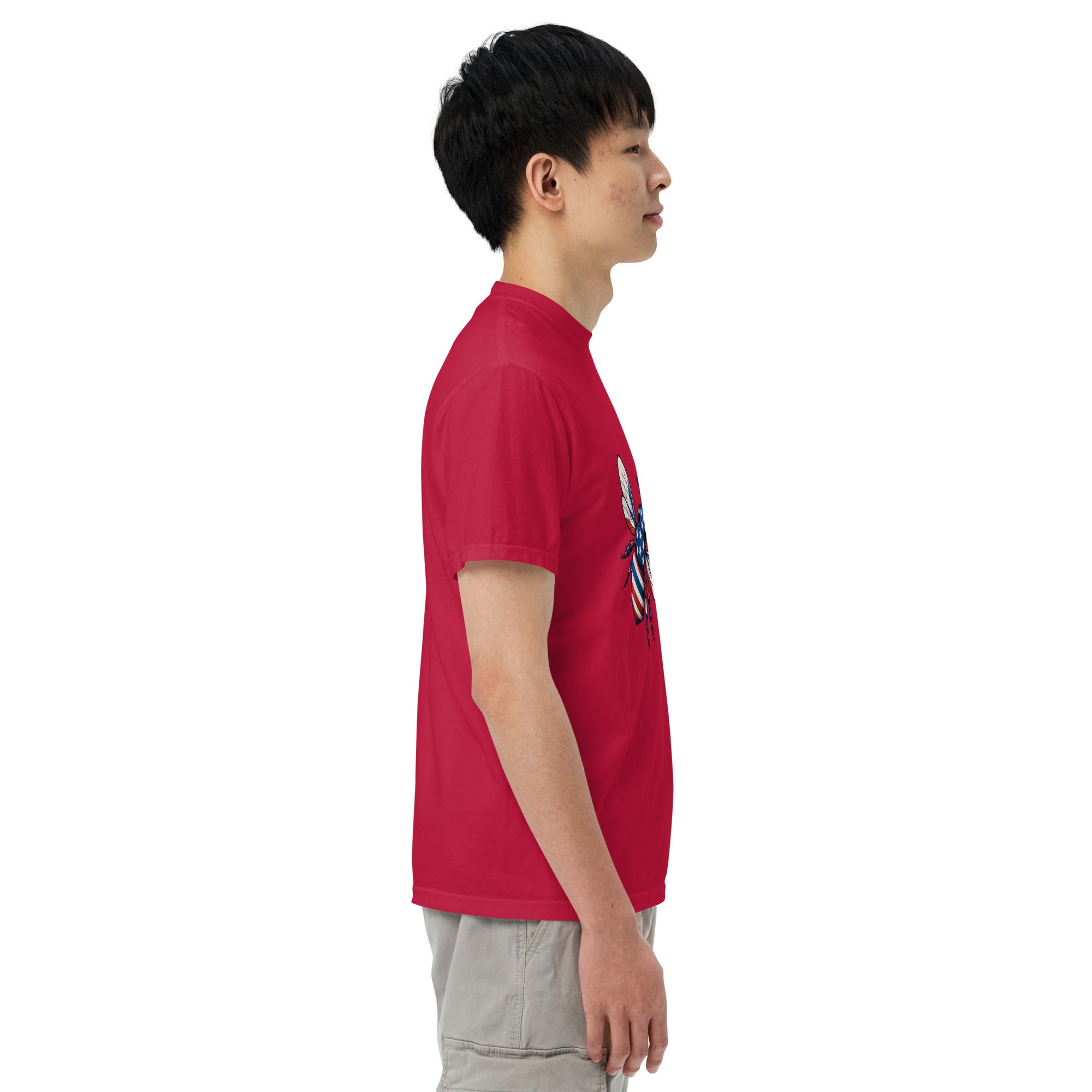 Unisex heavyweight T-shirt, red side view with crew neck and short sleeves