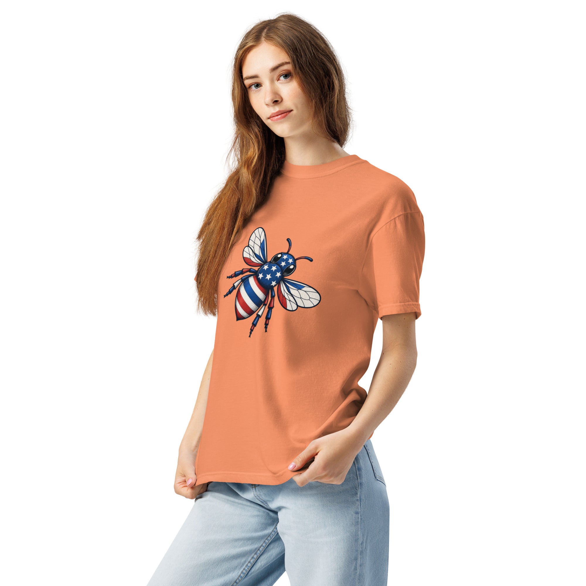 Unisex heavyweight T-shirt in terracotta with bee graphic on the chest